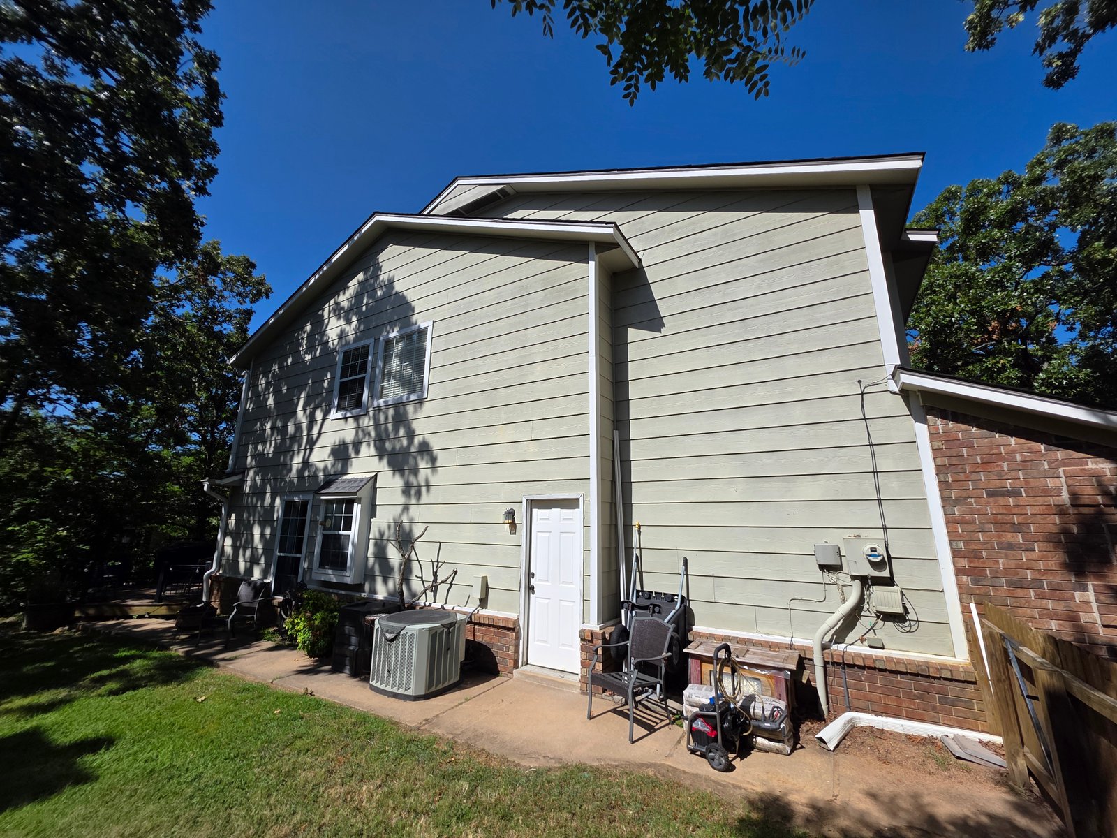 Siding installation project gallery - Project 115 - Image 18